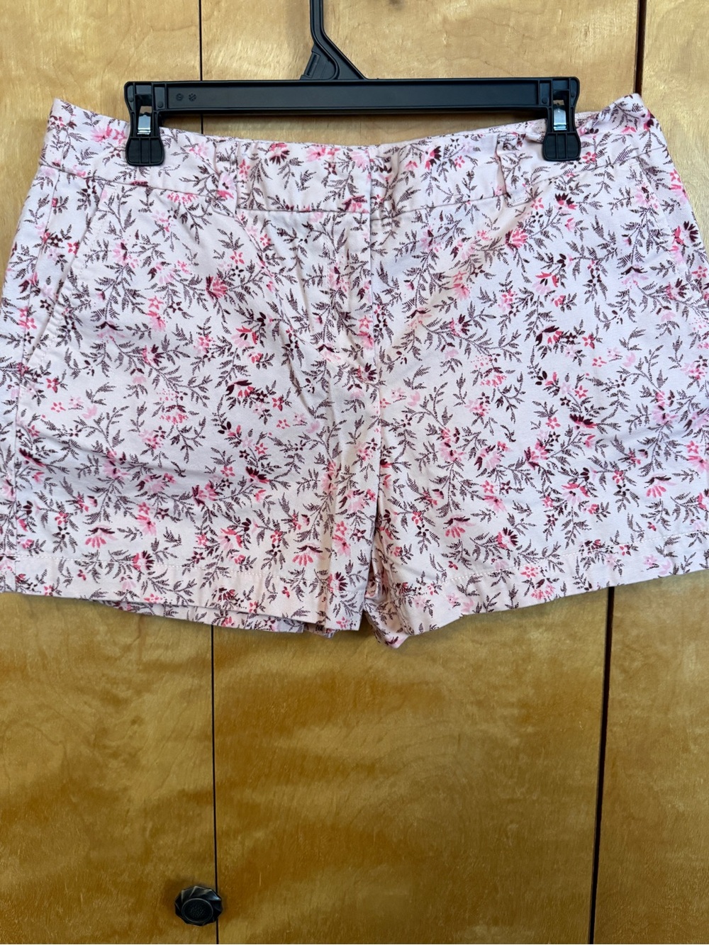 LOFT Women’s Chino pink size 6